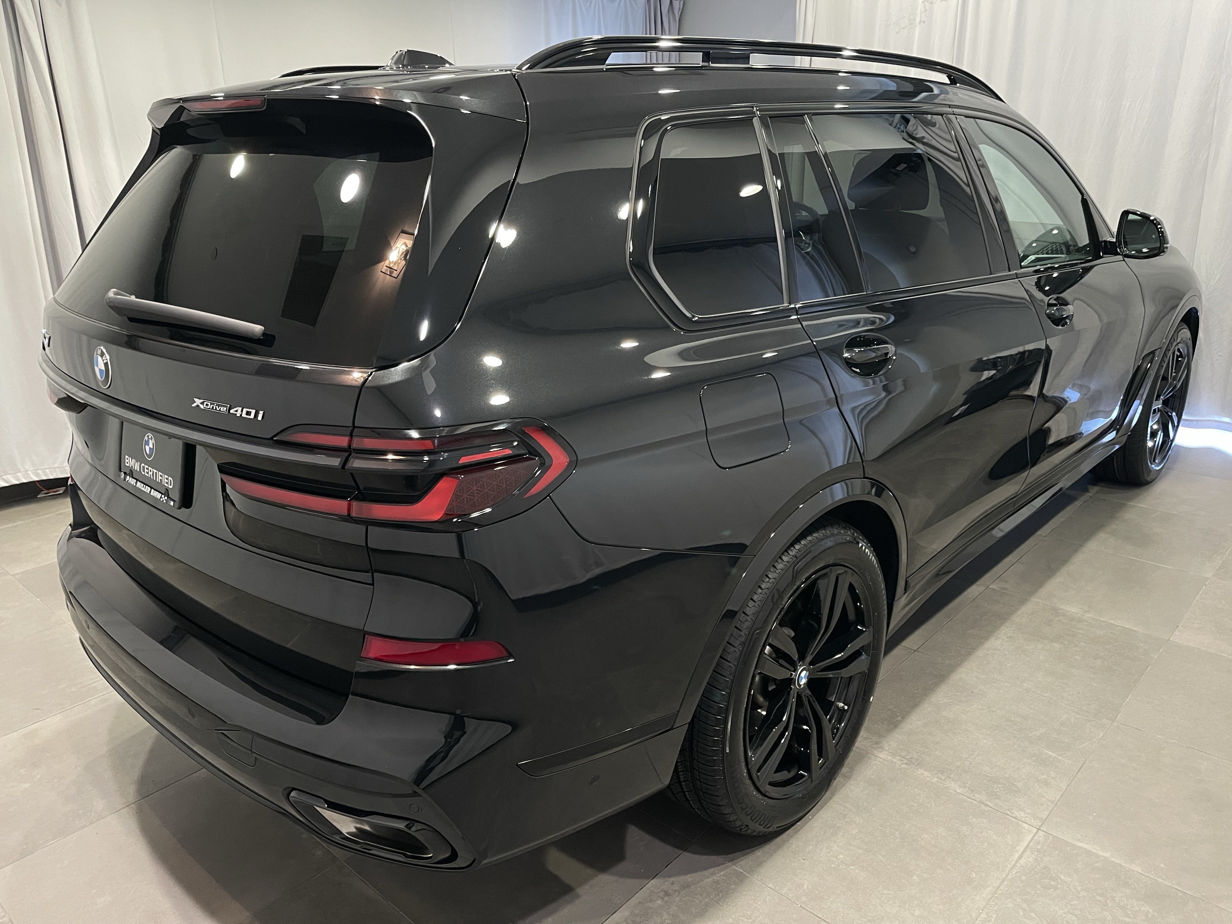 Certified 2025 BMW X7 xDrive40i w/ M Sport Package AWD/4WD image 6