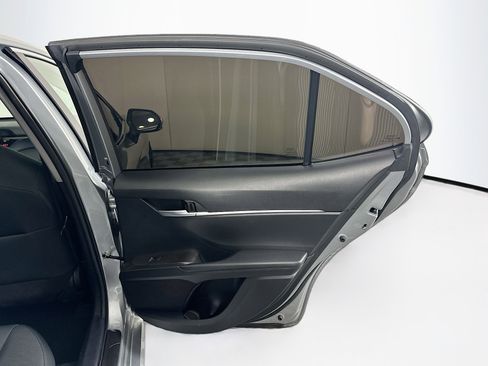Used 2023 Toyota Camry LE image 27