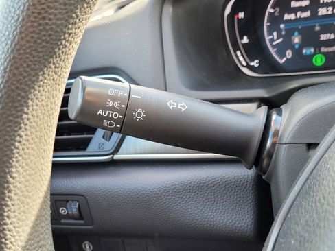 Used 2018 Honda Accord LX image 22