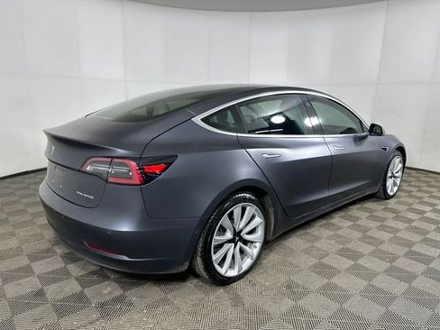 Used 2018 Tesla Model 3 Long Range image 3