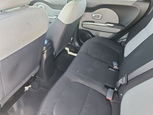 Used 2016 Kia Soul image 13