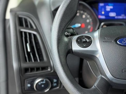 Used 2013 Ford Focus S FWD image 10