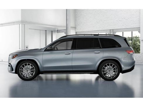 New 2026 Mercedes-Benz GLS 450 4MATIC image 32