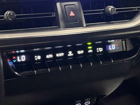 Certified 2025 Lexus UX 300h FWD image 20
