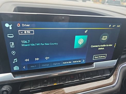 Used 2022 Chevrolet Silverado 1500 LT Trail Boss w/ Convenience Package II image 26