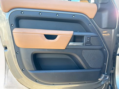 Used 2024 Land Rover Defender 110 X image 22