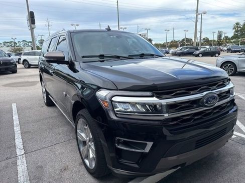 Used 2022 Ford Expedition Max King Ranch AWD/4WD image 2