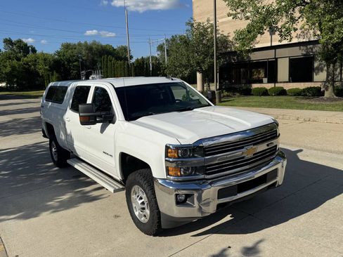 Used 2018 Chevrolet Silverado 2500 LT w/ LT Fleet Convenience Package AWD/4WD image 8