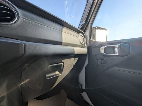 Used 2021 Jeep Wrangler Unlimited Sahara w/ Cold Weather Group image 36