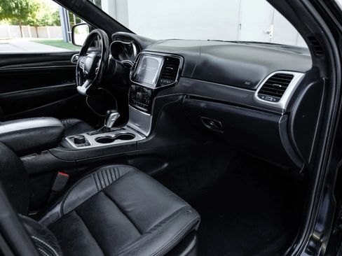 Used 2020 Jeep Grand Cherokee SRT AWD/4WD image 21