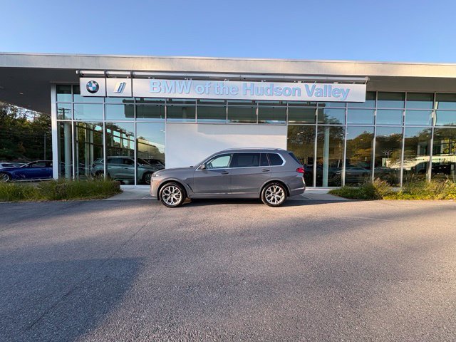 Certified 2025 BMW X7 xDrive40i w/ Climate Comfort Package AWD/4WD image 1