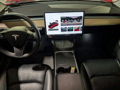 Used 2022 Tesla Model 3 Long Range AWD/4WD image 7