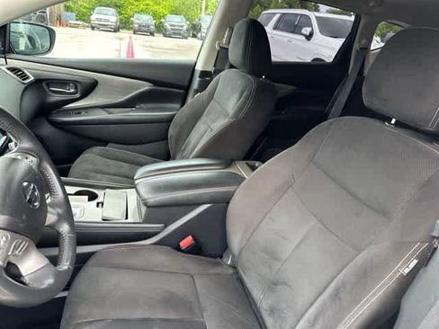 Used 2017 Nissan Murano SV w/ Premium Plus Package AWD/4WD image 3