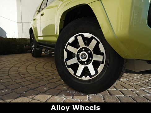 Used 2023 Toyota 4Runner TRD Off-Road image 16