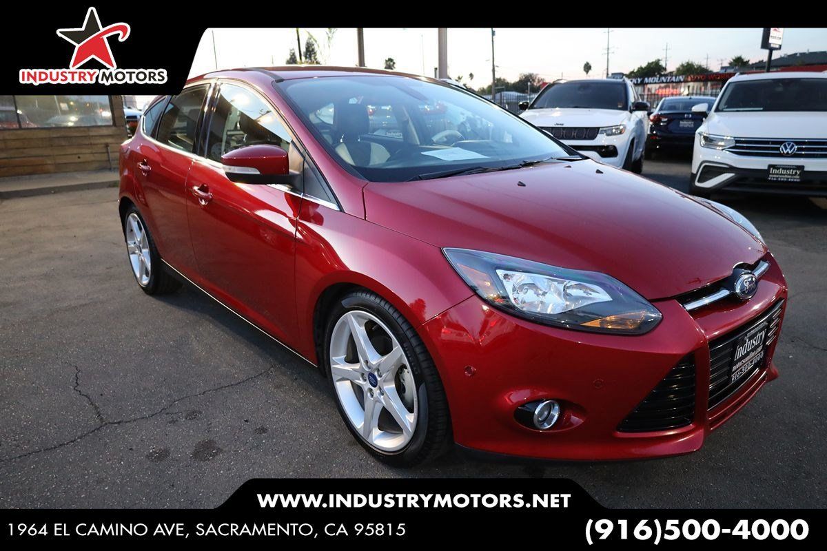 Used 2012 Ford Focus Titanium FWD image 1