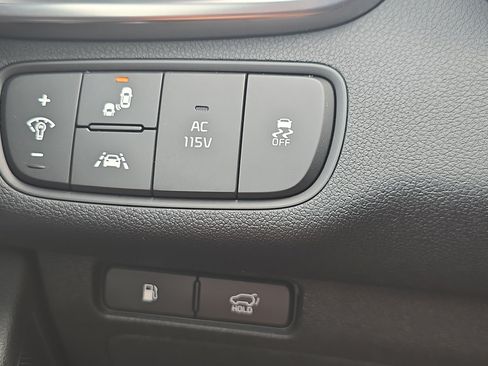 Used 2017 Kia Sorento SX FWD image 19