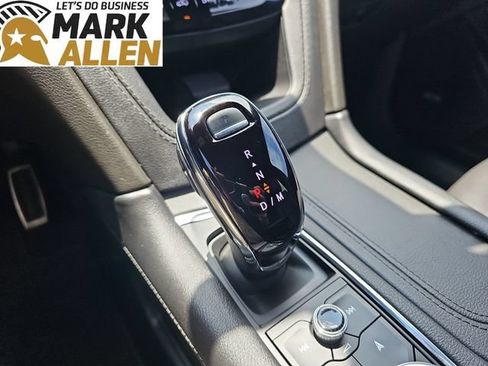 Used 2023 Cadillac XT6 Sport w/ Technology Package AWD/4WD image 15