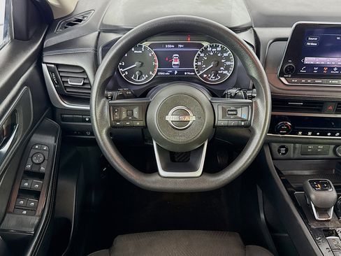 Used 2024 Nissan Rogue SV AWD/4WD image 16