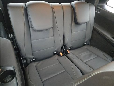 Used 2025 Mercedes-Benz GLS 450 4MATIC image 11