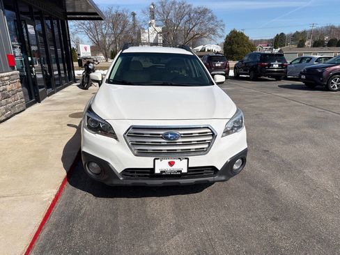 Used 2017 Subaru Outback 2.5i Premium AWD/4WD image 8