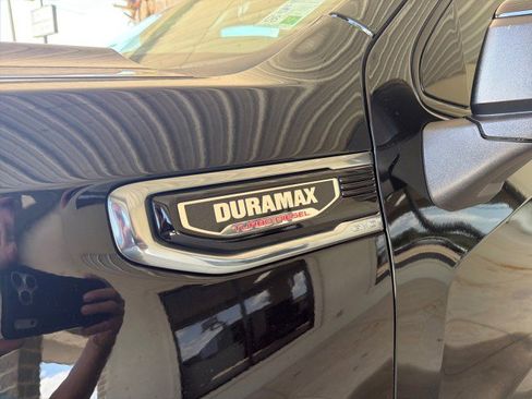 Used 2025 GMC Sierra 1500 AT4 w/ AT4 Premium Package image 12