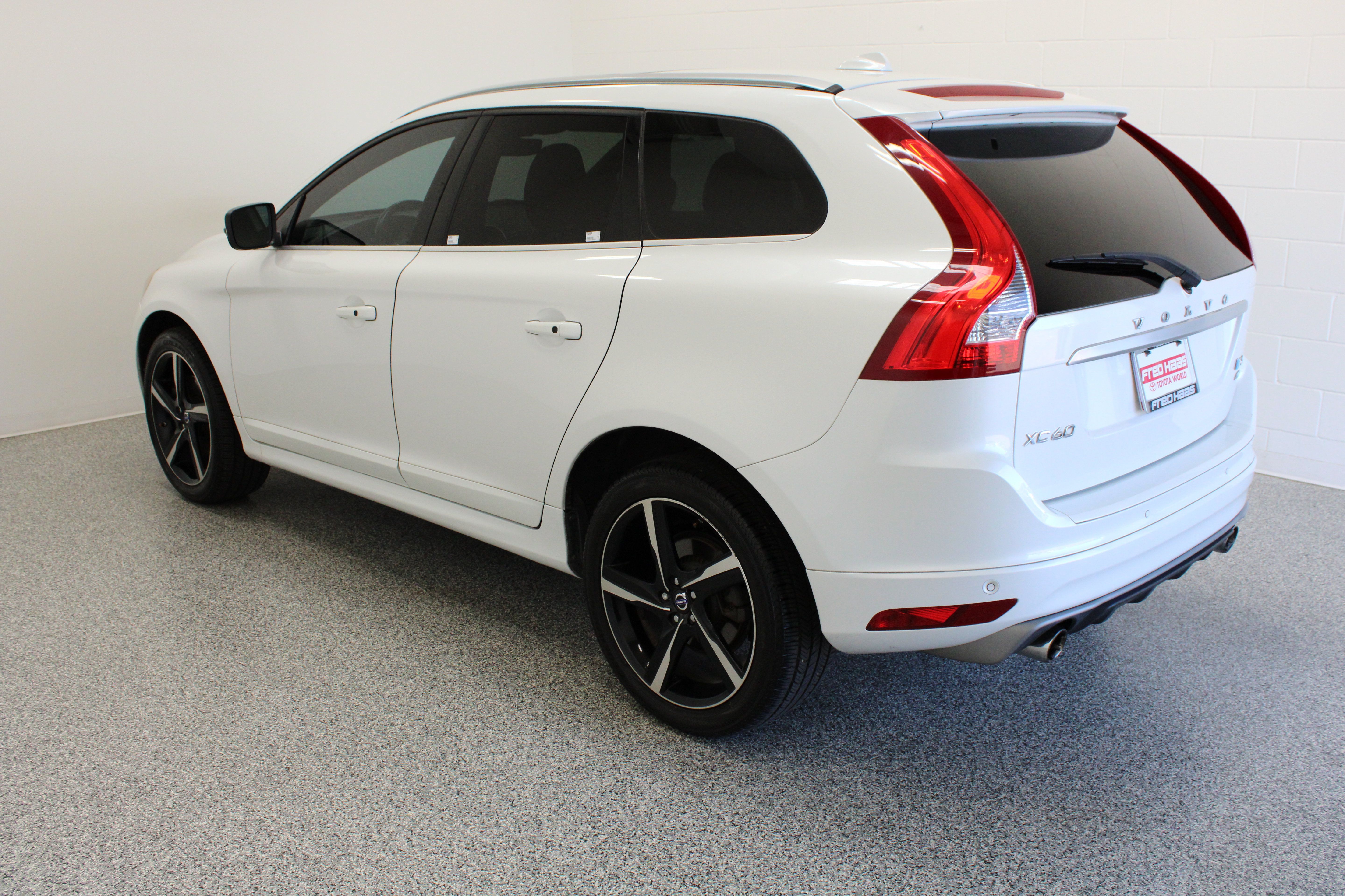 Used 2015 Volvo XC60 T6 R-Design Platinum AWD/4WD image 9
