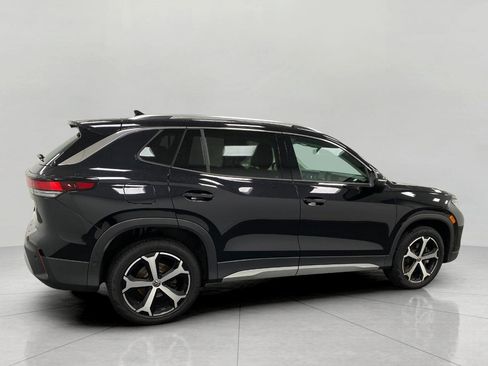 Certified 2025 Volkswagen Tiguan SE AWD/4WD image 2