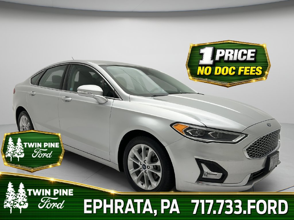 Used 2019 Ford Fusion Energi Titanium FWD image 1