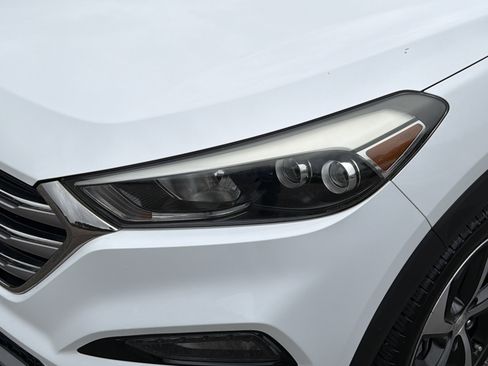 Used 2017 Hyundai Tucson Limited image 10