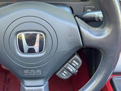 Used 2005 Honda S2000 image 21