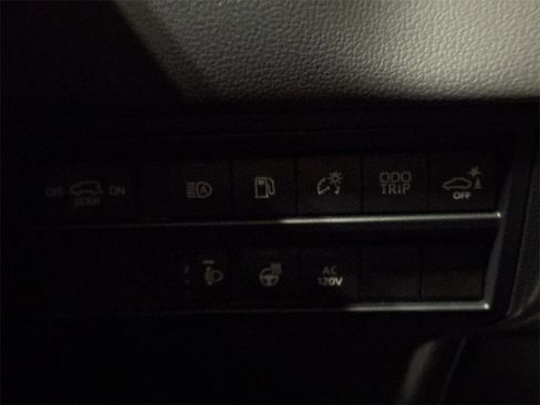 Used 2024 Toyota Sequoia Limited image 17