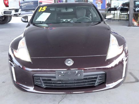 Used 2015 Nissan 370Z Coupe RWD image 13