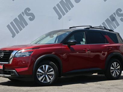 Used 2022 Nissan Pathfinder SL