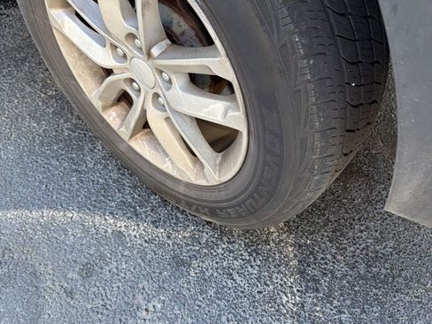 Used 2015 Kia Sorento LX image 7