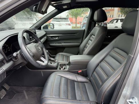 Used 2025 Honda CR-V Sport image 14