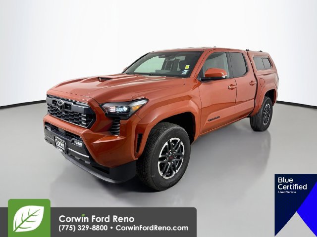 Used 2025 Toyota Tacoma TRD Sport w/ TRD Sport Upgrade Package AWD/4WD image 4