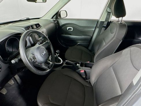 Used 2016 Kia Soul image 11