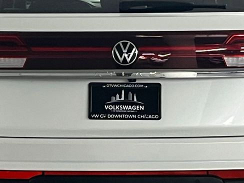 New 2026 Volkswagen Atlas Cross Sport SE image 36