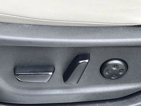 Certified 2023 Nissan Ariya AWD image 18