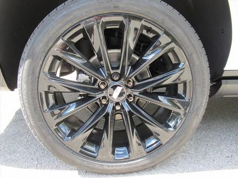 New 2026 Cadillac Escalade ESV Platinum Sport AWD/4WD image 7