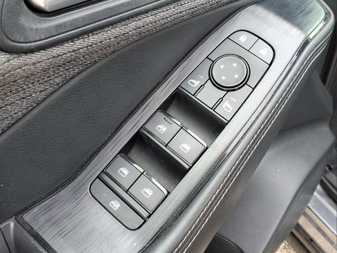 Used 2021 Nissan Rogue SV FWD image 22