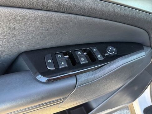 Used 2023 Kia Sportage EX AWD/4WD image 23