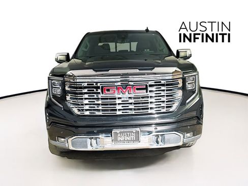 Used 2022 GMC Sierra 1500 Denali w/ Denali Reserve Package image 2
