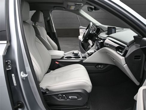 Certified 2023 Acura MDX FWD w/ Technology Package image 16