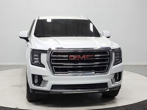 Used 2022 GMC Yukon XL SLT RWD image 2