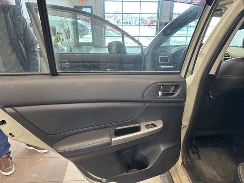 Used 2015 Subaru Crosstrek 2.0i Limited w/ Popular Package #1 image 19