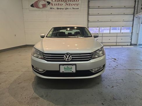 Used 2015 Volkswagen Passat 1.8T Limited Edition FWD image 8