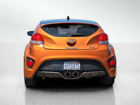 Used 2016 Hyundai Veloster Turbo image 5