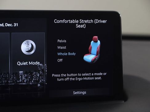 Used 2022 Genesis GV70 3.5T Sport w/ Sport Advanced Package image 10