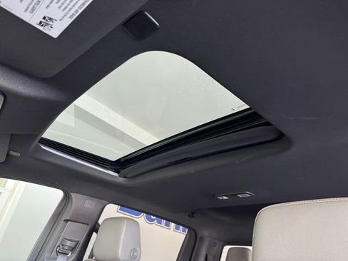 Certified 2022 Chevrolet Silverado 1500 ZR2 w/ Technology Package image 20